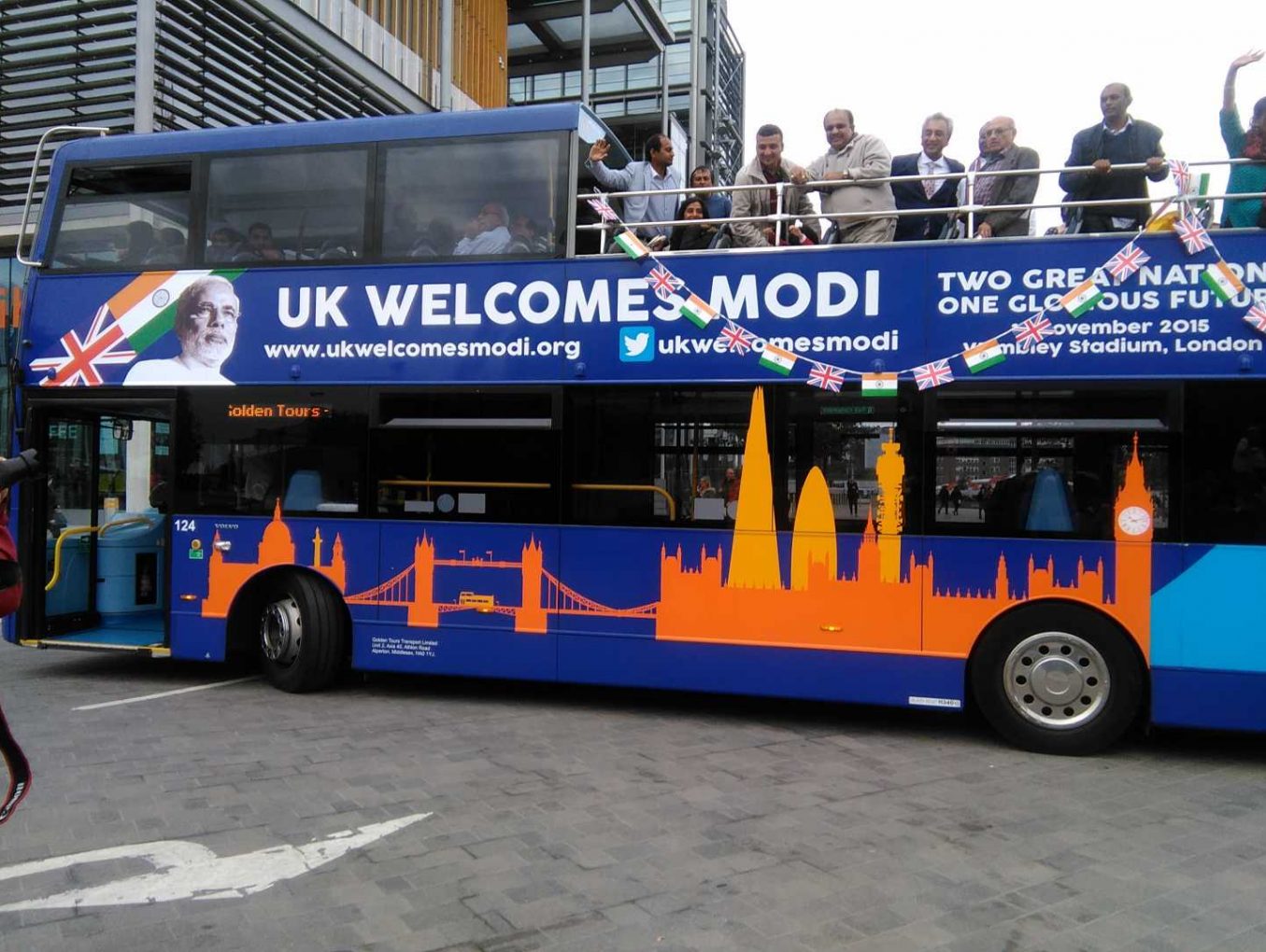 ‘Modi Express’ bus launched in London