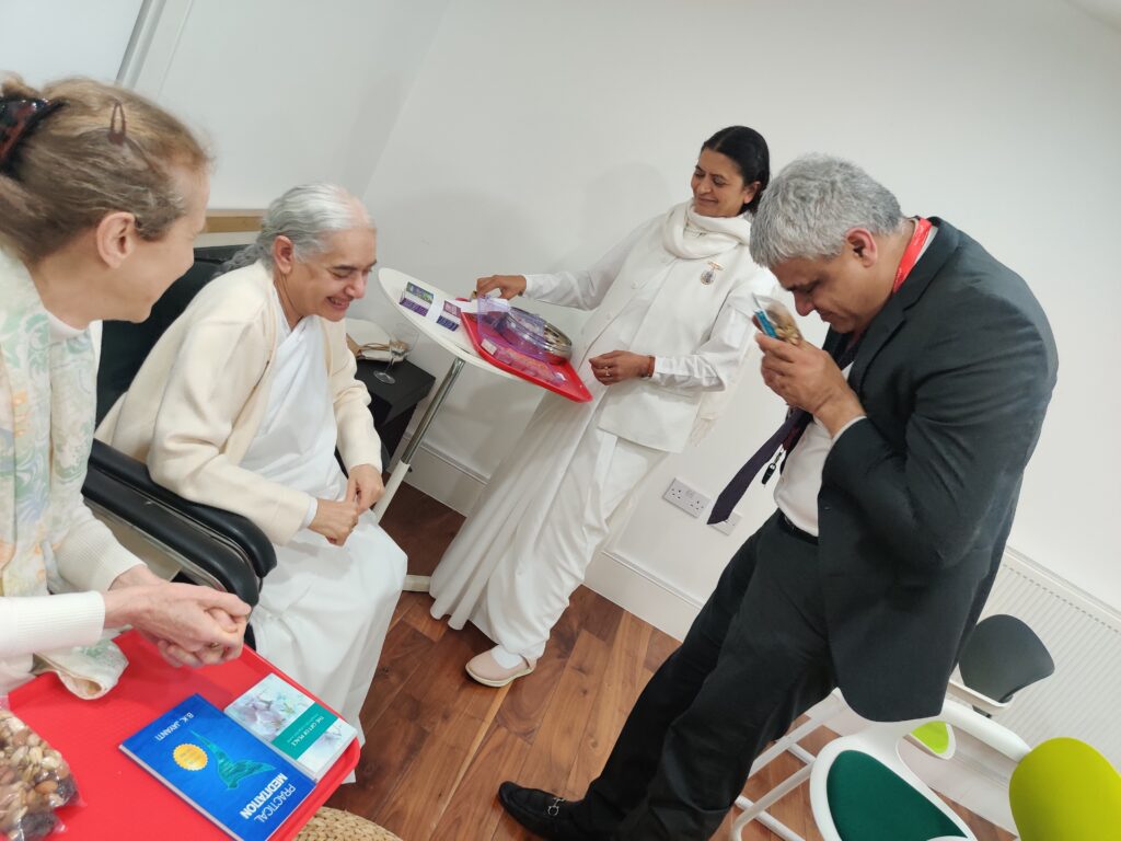 here and now managing director manish tiwari receives a blessing from sister jayanti